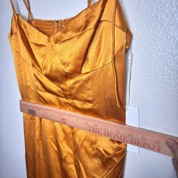 Reformation Marguerite Cantaloupe 100% Silk Dress Size 8 - Picture 12 of 13